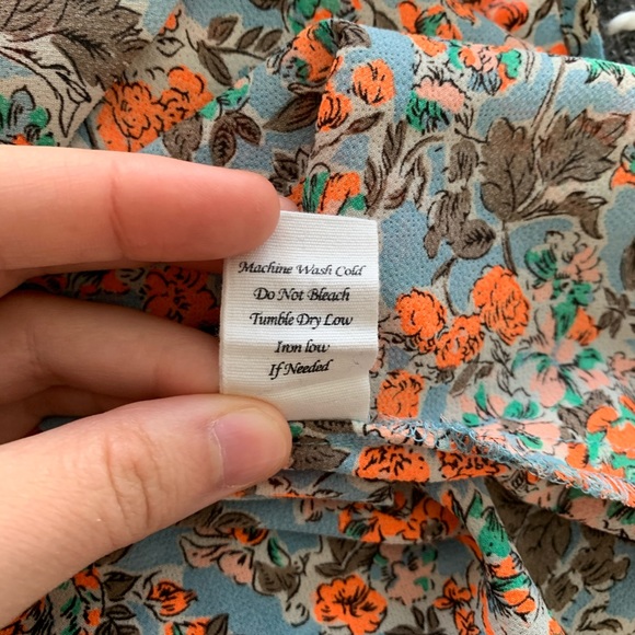 Mine Neon Lightweight Floral Contrast Zipper Tank - Picture 7 of 7